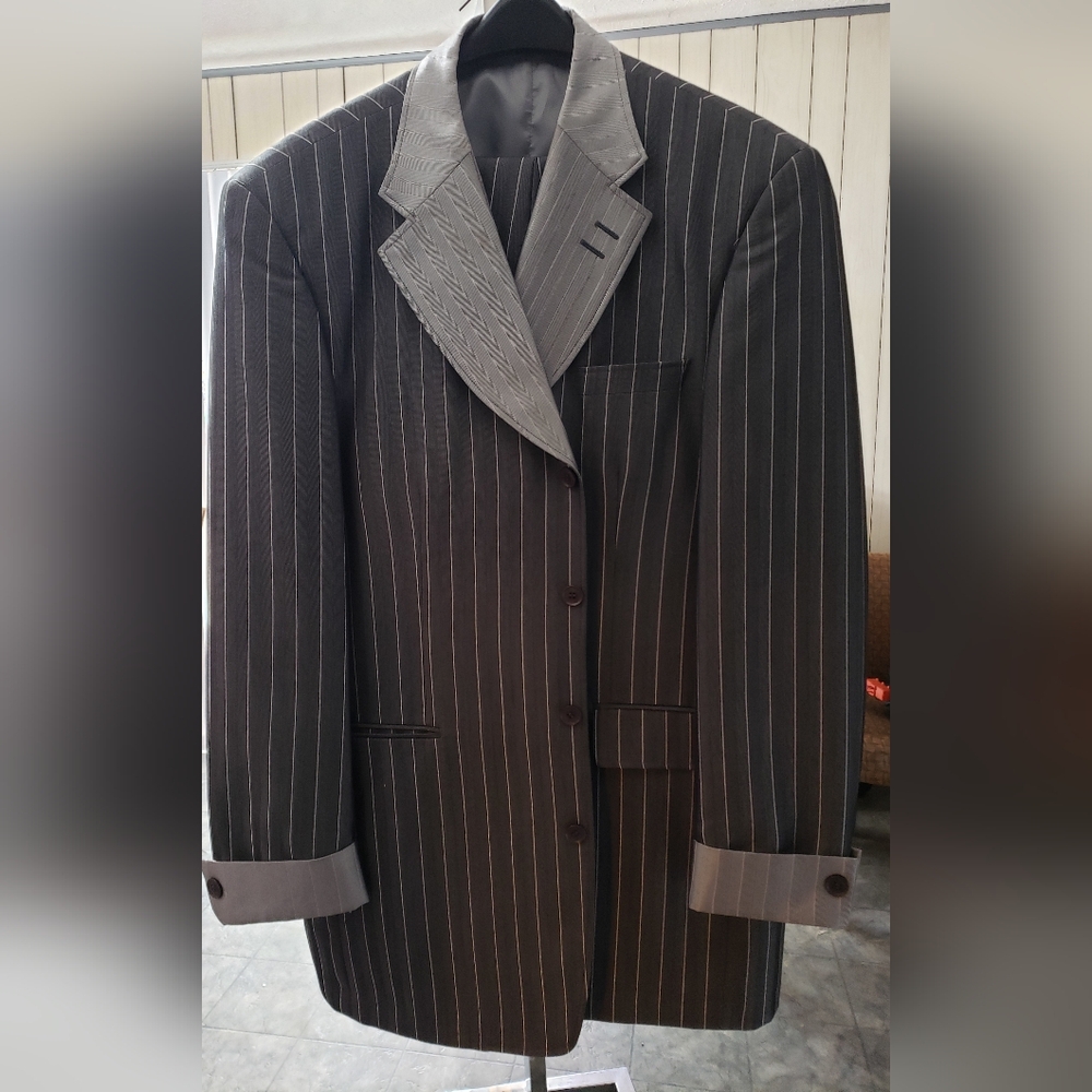 Man 3 piece suit..DO NOT BUNDLE